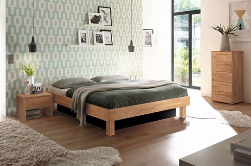 Wasserbett mit Massivholz Bettrahmen